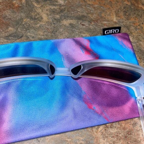 Giro Mills Sunglasses Matte Clear Onyx - Picture 6 of 11